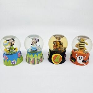 Pooh Tiger Mickie Minnie Mini Snow Globe Halloween Trick Treat Disney Holiday
